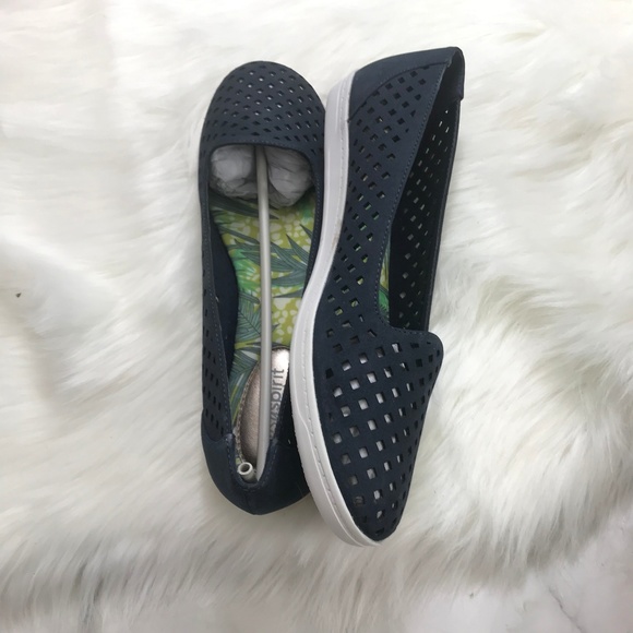 Easy Spirit Shoes - Easy Spirit Navy dexlee Textured Slip On Navy Flat